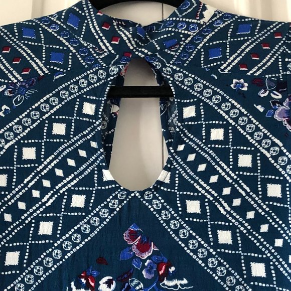 Gorgeous Blue Toned Teardrop Cut-Out Tunic Dress XS-XXS - Picture 9 of 16